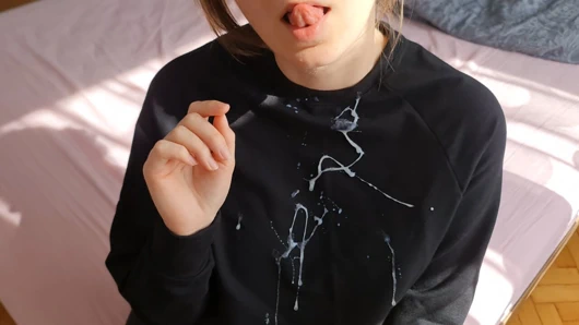 Ateşli elle muamele ve kıyafetlere büyük boşalma! POV!