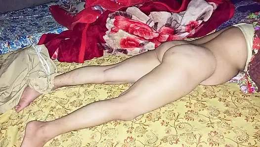 Yenge dewar tarafından sikiliyor--- karısı kocasını aldatıyor ve sert sikiliyor