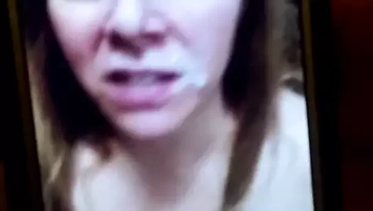 Siyah bir adamın yarağını emiyor