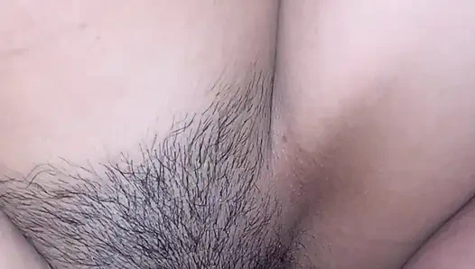 Трахаю девушку с бритой головой.