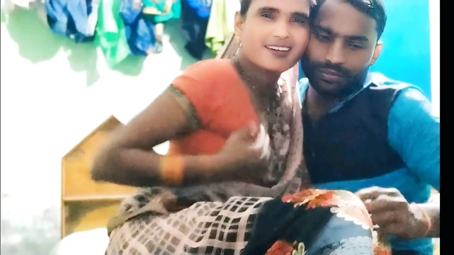 Bengalli yengenin amını komşusu sikiyor, Bengalli seks