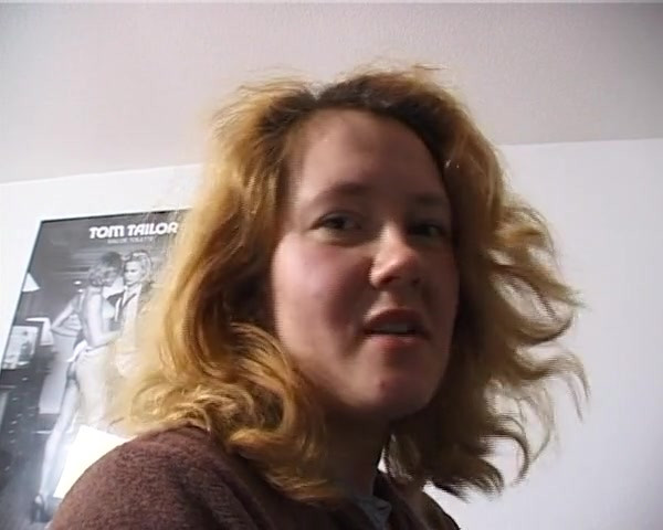 Erste Porno aufnahmen im Ehebett der Eltern