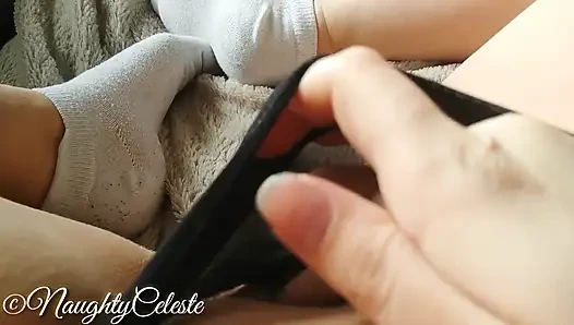 Beyaz çoraplı fitness sonrası kısa mastürbasyon