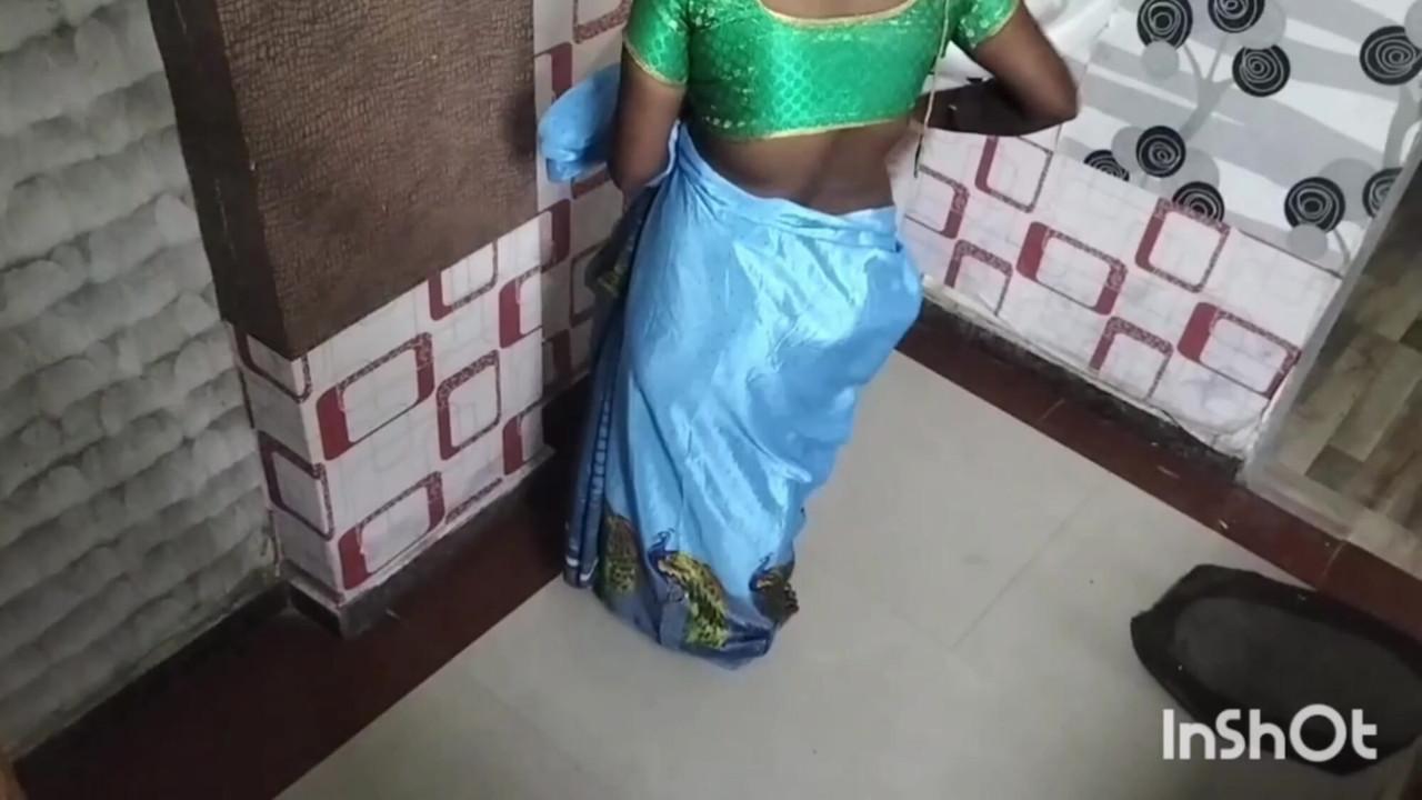 Tamil bayan sari düşüyor