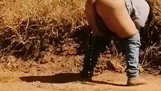 Devska yol bölüm pissing