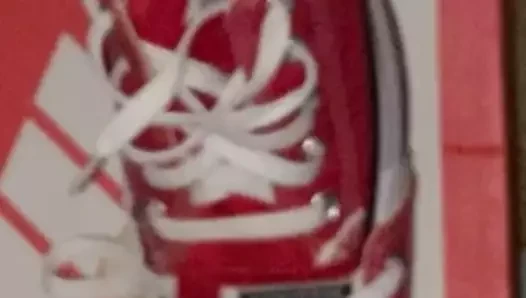 Çekim boşalmak üzerine ona converse tekrar