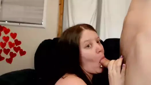 Tombul hamile Avustralyalı orospu popo emmek ve sikme köpek