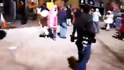 Dev bir penis dev bir vajinayı kovalıyor