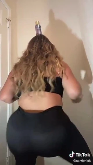 Seksi iri güzel kadının