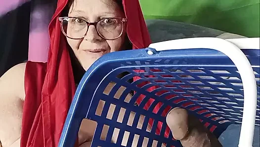 Azgın nine yarağı saat içinde sikiyor başlıklı kız katılmalı mı?