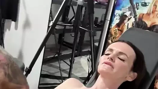 Sahte jinekomi kliniği - işler büyüyor. Başka bir anal sıkılık sendromu (a.t.s.) olgusu iyileşti.