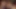 Azgın orta yaşlı seksi kadın damlayan kırmızı sularla derinden parmaklanıyor