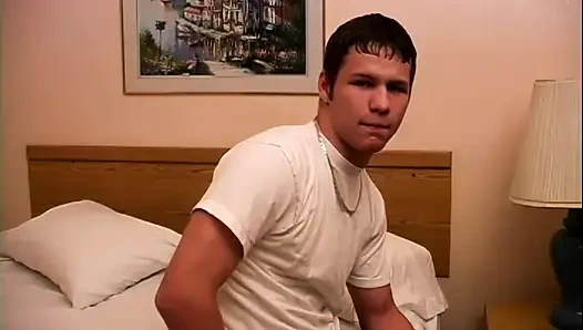 Guzzo'nun ilk videosu! Harika görünüyor!!