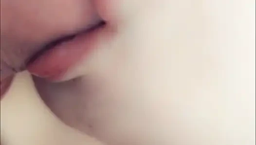 Genç ve güzel bir kadından hızlı