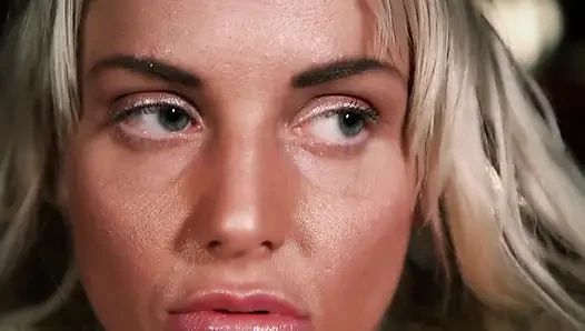 Doyumsuz olgun orta yaşlı seksi kadınlar karanlık arzuları tatmin ediyor