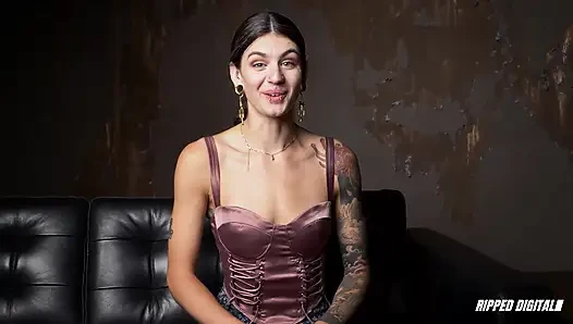Ramona Vixen, onu yanlış kanıtlayana kadar kırılmaz olduğunu düşünüyor