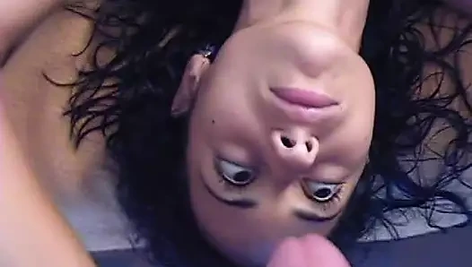 Güzel bebek ağzına büyük horoz alır