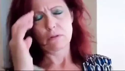 Seksi kızıl saçlı milf gets creampied