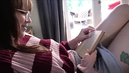 Asosyal büyük memeli üvey kız kardeş sikişmeyi öğreniyor - honey hayes - aile terapisi - alex adams