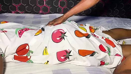 Erkek arkadaşıma iyi bir Noel sikişi yaptım