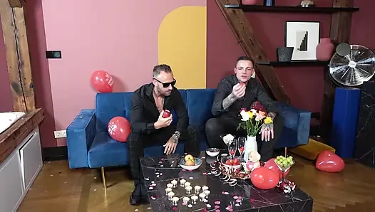 Sevgililer Günü'nde dörtlü