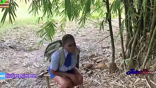 Julietsimeon kız, çalılıkta bir çiftçi tarafından sikildi.