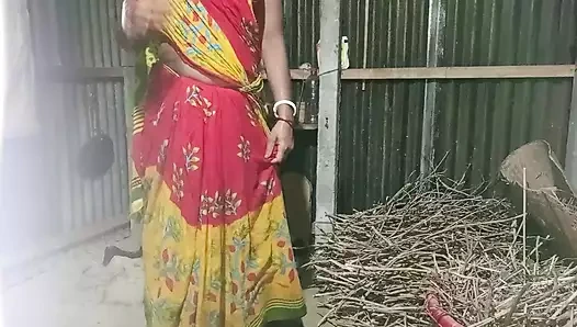 Kayınpederimin evine geldim ve damadımı besledim ve karımı mutfakta siktim