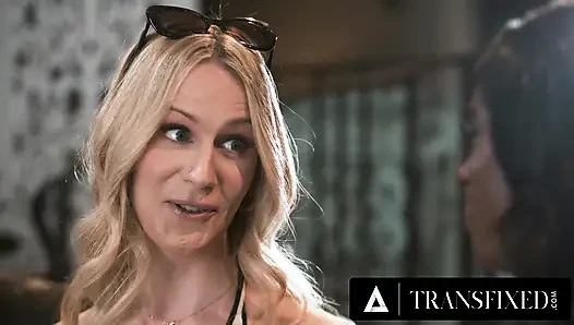 Transfixed - yanlış göt çağrısı azgın hatun Ana Foxxx ve seksi bir trans arasında çıldırıyor