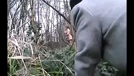 Amazonlar avında ve emiyor