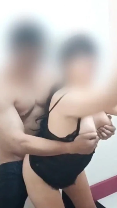 Azgın pinay sürtük sert sikişini istiyor - onu sikmek kolay değil | Klip 1