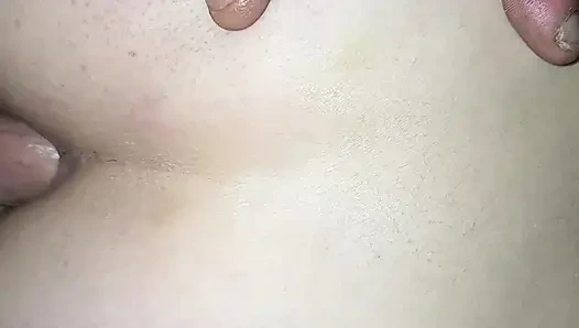 Azgın götten sikiliyor)