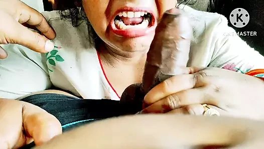 Hintli üvey anne üvey oğlunun yarağını emiyor