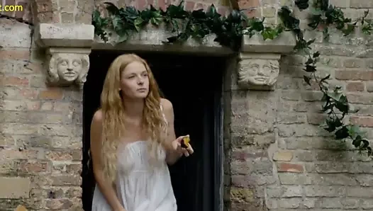 Rebecca ferguson çıplak göğüsler ve kahrolası içinde the beyaz kraliçe t