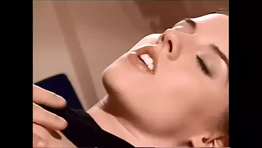 güzel alman kız sahnesi