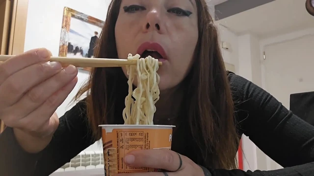 Ramen Yemek