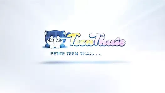 Sıska Tayland genç gets ona göt cummed üzerinde