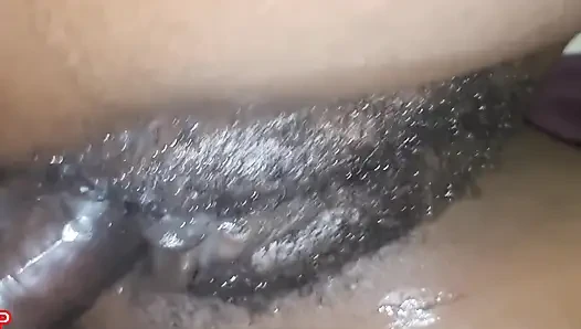 Islak azgın amcık damlayan farklı bir zamanda sikişiyoruz