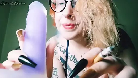 benim dildo ve bir sigara ile oynamak