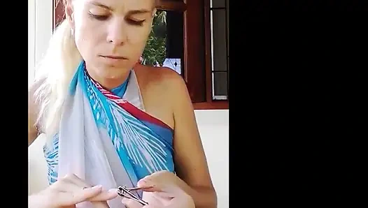 Seni görmezden gel! Tırnak kesme, Polonyalı, renkleme