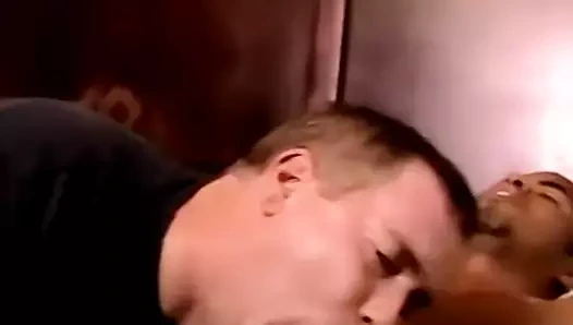 genç siyah jock emdi tarafından yaramaz çük tapanlar