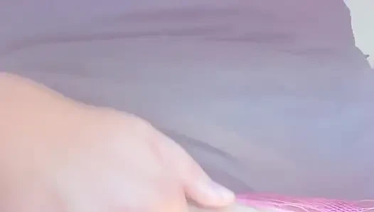 It turns me on that you watch me rub my up to the squirt, do you like that I get wet like this?