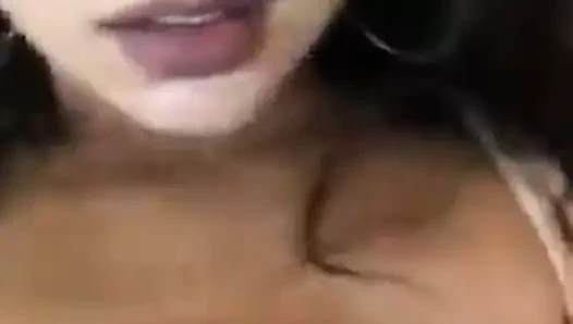 tatminsiz teyze ve kendini göstermek için benim horoz