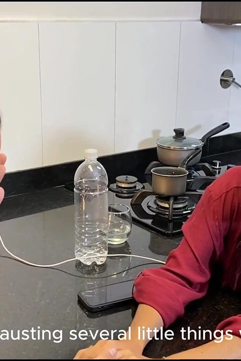 Allison'ın Mutfaktaki En İyi Sikişmelerinin Derlemesi, Üniversiteli Erkek Arkadaşını Boynuzluyor