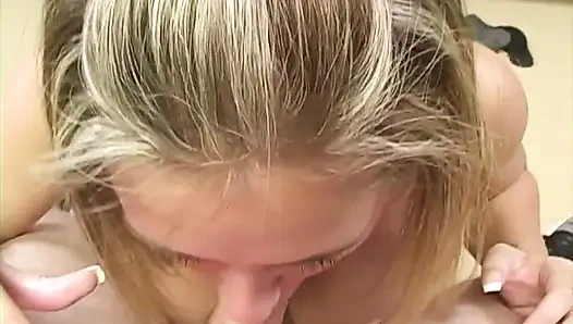 Büyük memeli erkek delisi