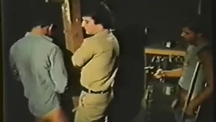 Güvenlik görevlisi iki adama karşı