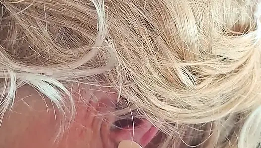 Lumina arkadaşını emiyor