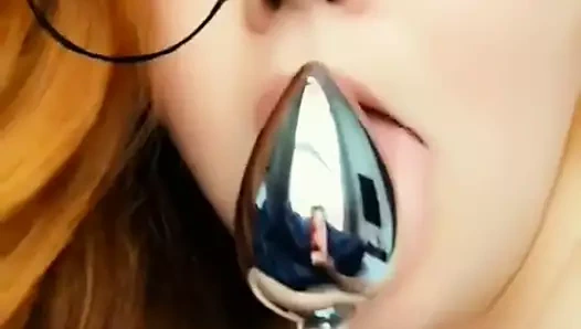 anal oynama ile anal plug