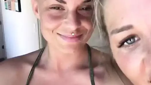 mina-maliya Instagram Story (Koeln 50667 Dana)