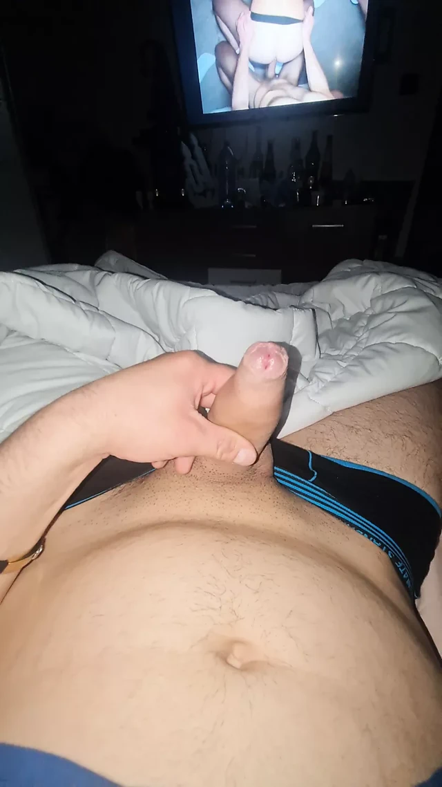 Porno izlemek beni mastürbasyon yapıyor