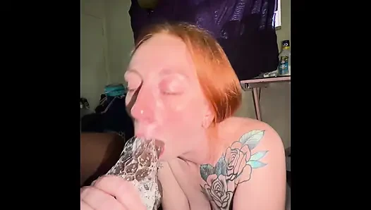 Özensiz pawg gırtlağına kadar